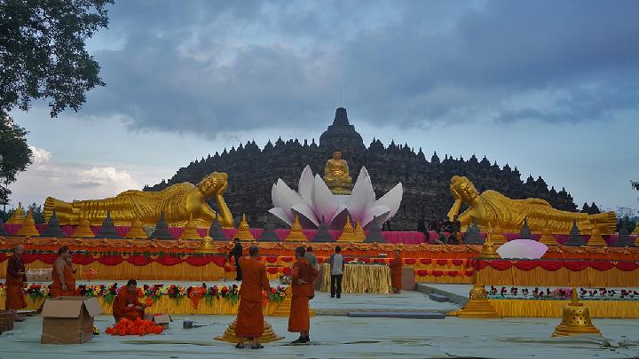 Borobudur temple view tour sunrise indonesia map side Borobudur temple view tour sunrise indonesia map side