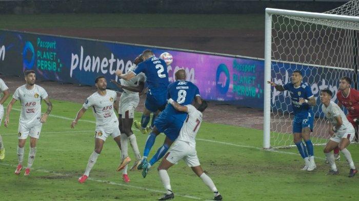 Nick Kuipers Tinggalkan Persib Bandung