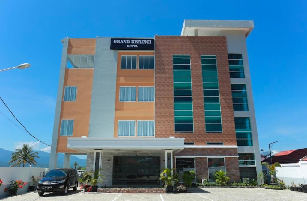 Pesan Hotel Grand Kerinci Syariah Sungai Penuh Fasilitas & Cara Booking Terbaik